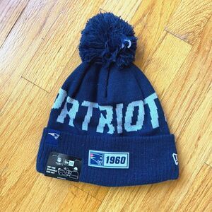RARE New Era Patriots 2021 On Field Knit Hat Beanie Nike Jersey Snapback
